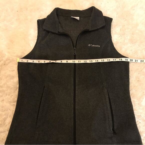 Columbia dark gray fleece zip up vest size medium zip pockets - Picture 4 of 6